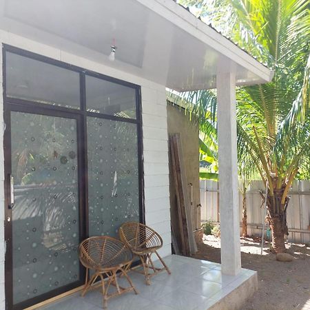 Kondo Villa Labuhan Pandan Extérieur photo