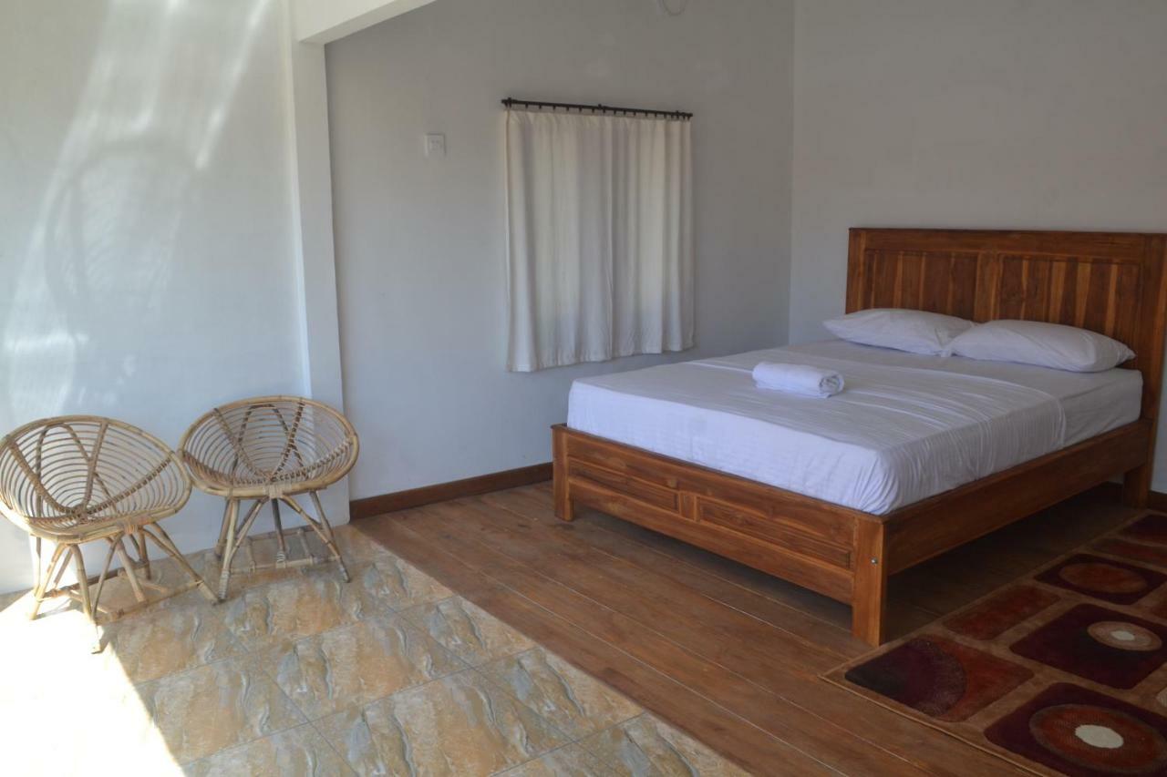 Kondo Villa Labuhan Pandan Extérieur photo