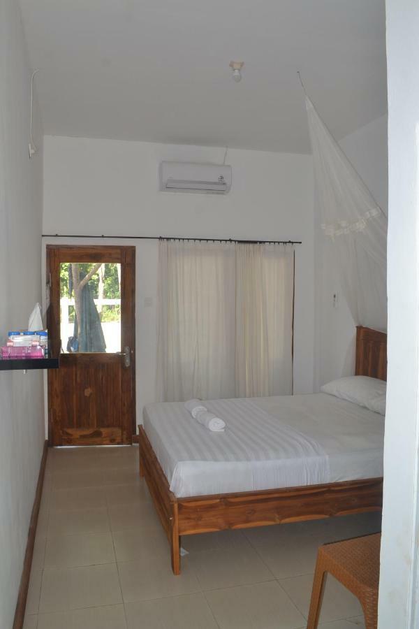 Kondo Villa Labuhan Pandan Extérieur photo