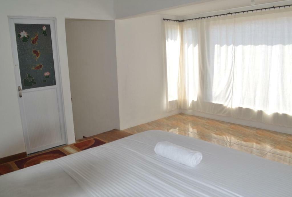 Kondo Villa Labuhan Pandan Extérieur photo